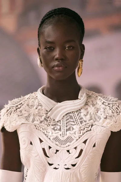 Look 37